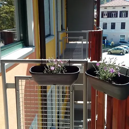 Flora Apartment